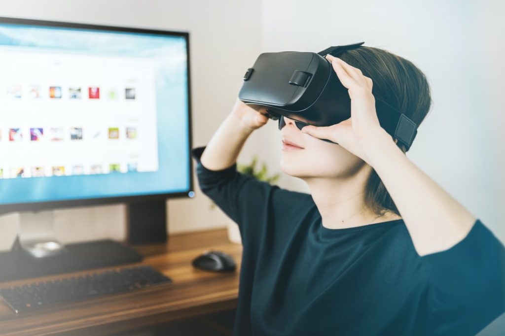 What is VR? – All You Need To Know About Virtual Reality