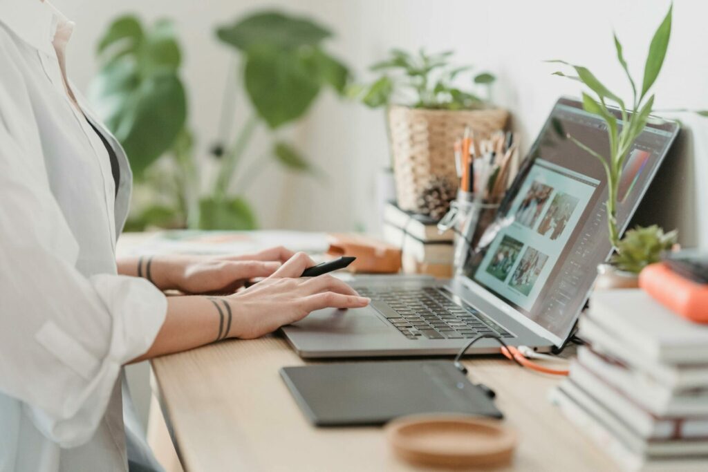 How to Boost the Image of Your E-commerce Firm